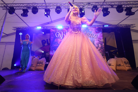 OTROŠKA MAŠKARADA 34 FOTO LJUBO VUKELIČ